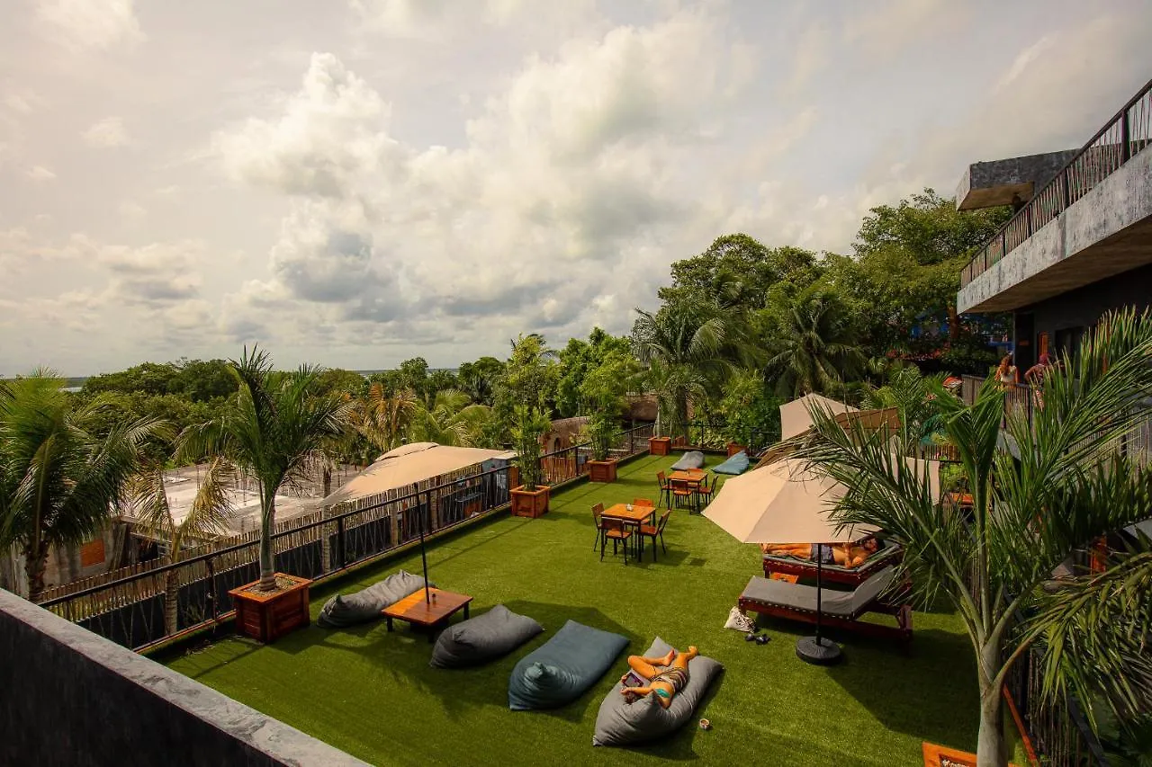 Che Bacalar Hostel & Bar Adults Only